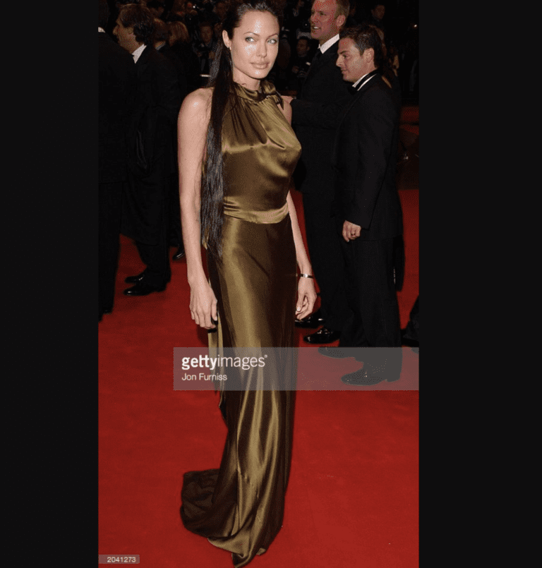 Angelina-Jolie-Wears Collette Dinnigan Getty-Images-2003