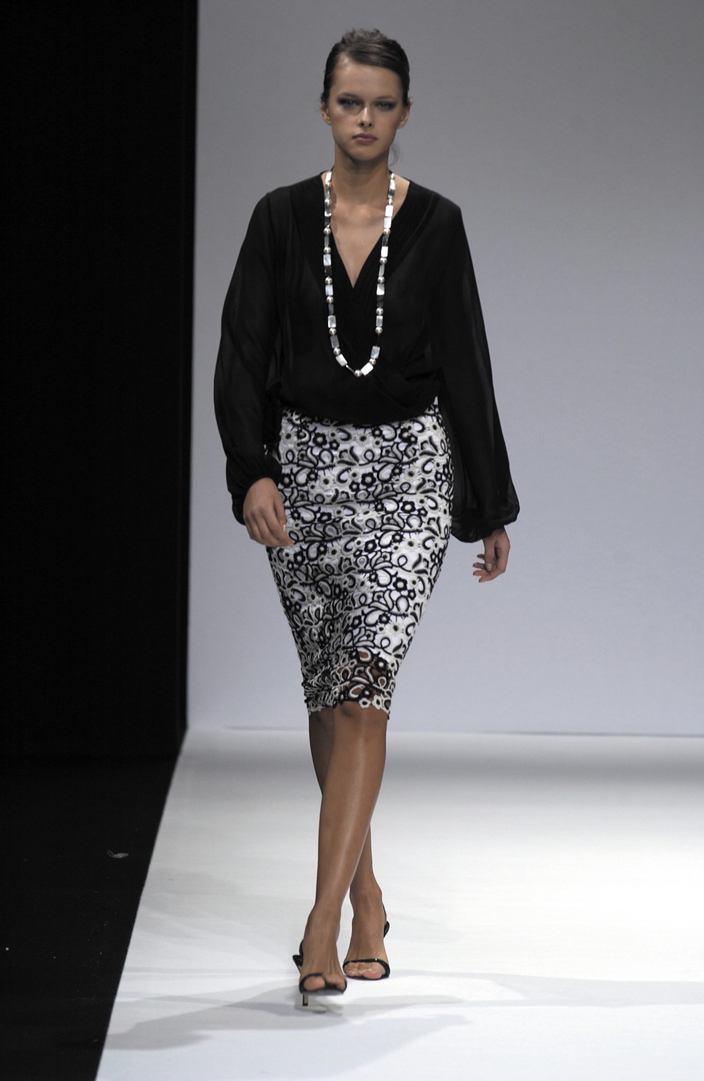 Collette Dinnigan Winter 2003 - Collette Dinnigan